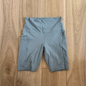 Lululemon align high rise short with pockets